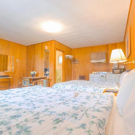 Parkside Motel By Oyo Meadville Conneaut Lake Conneaut Lakeshore Eksteriør bilde