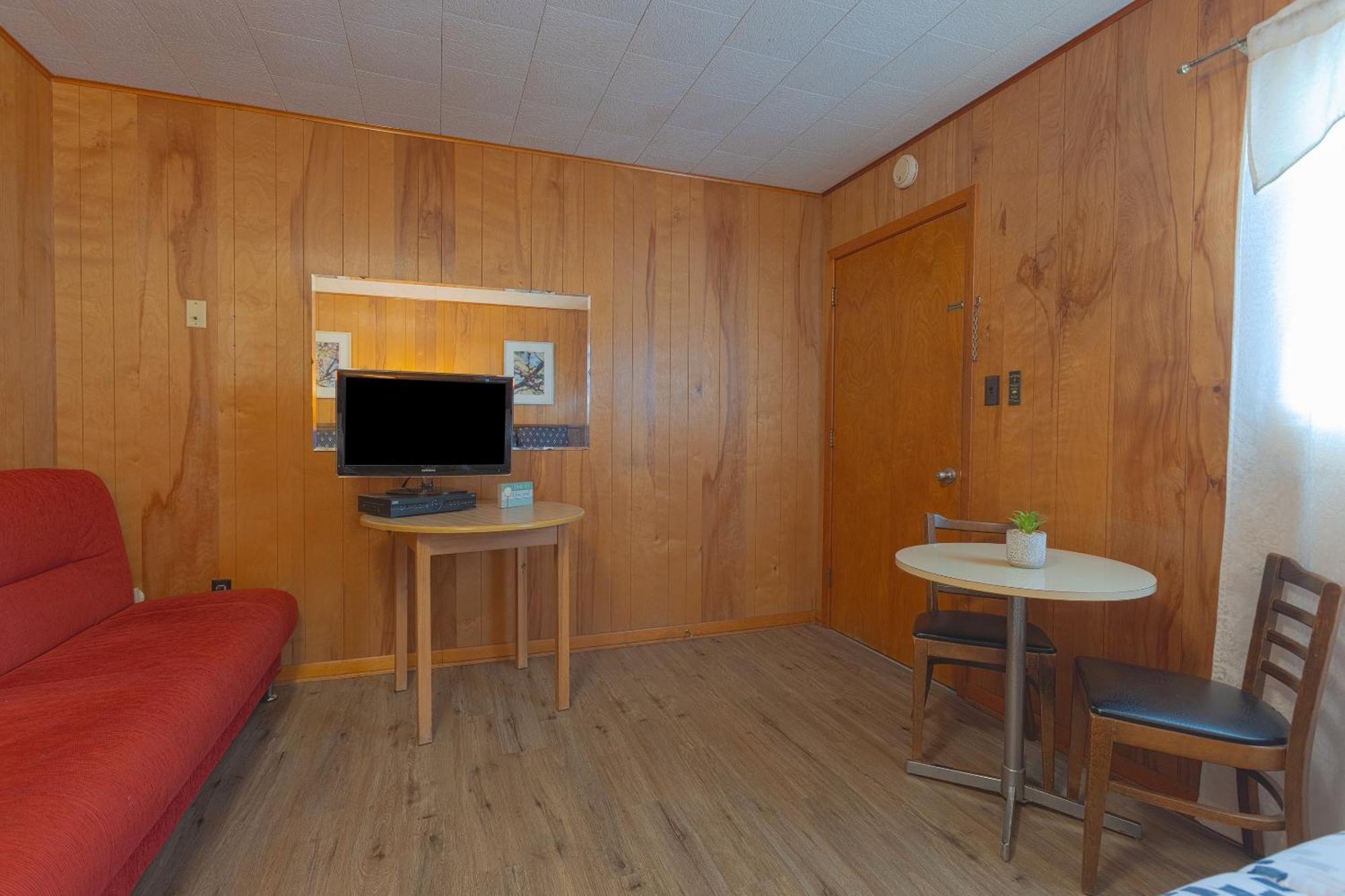 Parkside Motel By Oyo Meadville Conneaut Lake Conneaut Lakeshore Eksteriør bilde